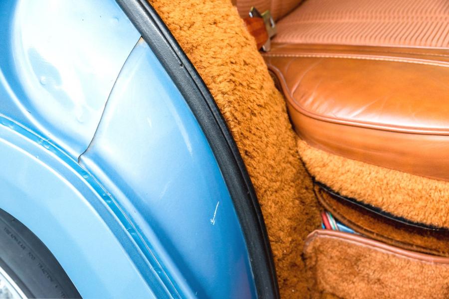 Детали интерьера Jeep Grand Wagoneer LS1 V8 1984 года  (фото 62 из 179)